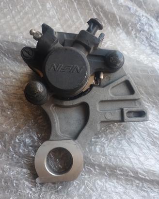 pinza e supporto freno posteriore Yamaha R6 2004