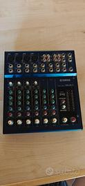 Mixer Yamaha MG 10/2
