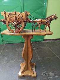 Scultura in legno pregiato fatta a mano