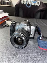 macchina fotografica canon EOS 3000V