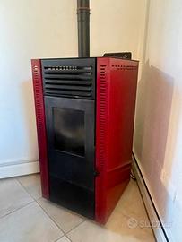 Stufa a pellet punto Fuoco Lizzy rossa 8Kw