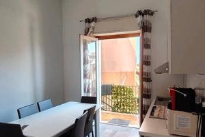 Bivani ristrutturato con giardino ad Acireale 