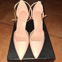 Décolleté con cinturino Primadonna