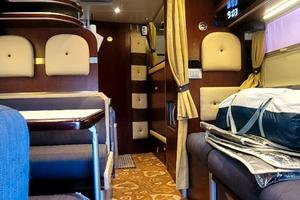 LAIKA 6 POSTI VIAGGIO 7 LETTO PATENETE B