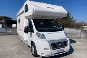 DUKE 37 ACCETTO PERMUTE solo 50.000km!