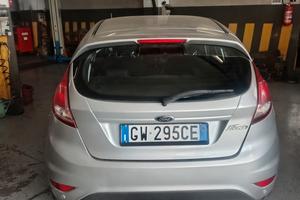 Ford Fiesta 1.5 TDCi 75 CV  + Gancio Traino 