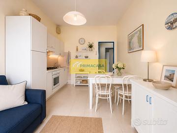 Trilocale in residence con piscina Rif. 2221