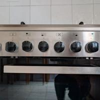 Cucina con forno integrato elettrico