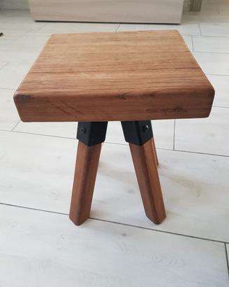 Sgabello artigianale
