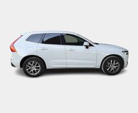 VOLVO XC60 B4 D AWD Geartronic Momentum Pro