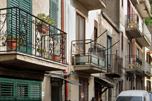 Casa a piani accostata