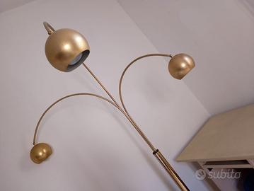 Lampada a piantana