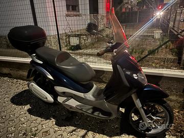 Scooter piaggio beverly  250 ie