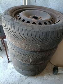 Cerchi più gomme Ford 16 pollici