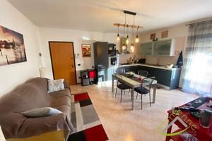 TRE LOCALI CON GARAGE