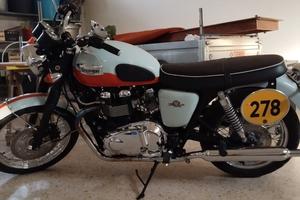 traiumph bonneville t100