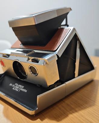 Polaroid  sx-70 alpha 1