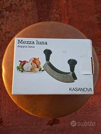 mezzaluna Kasanova 