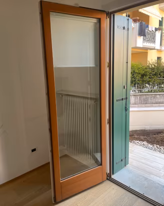 Serramenti in legno porte finestre