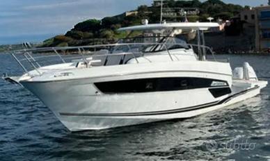 Jeanneau cap camarat 12.5 walk around del 2022