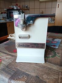 Apriscatole elettrico e affilacoltelli