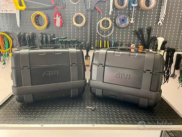 Coppia valige moto Givi trekker 33