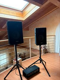 COPPIA DI CASSE CON MIXER