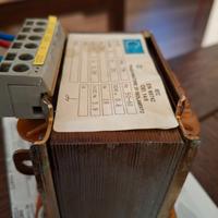 Trasformatore 220-220 63 VA"