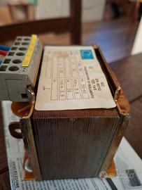 Trasformatore 220-220 63 VA"