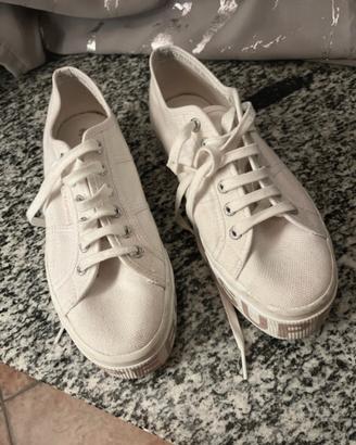 Superga