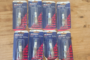 Candele NUOVE per Mercruiser 7.4 lt