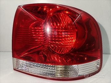STOP FANALE POSTERIORE DESTRO VOLKSWAGEN Touareg 1