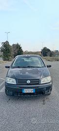 >Fiat Punto 1.3 multijet