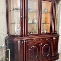 Salone in legno massello