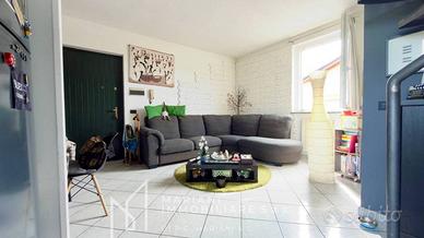 Appartamento di 81 m² con 2 locali e box auto a Fe