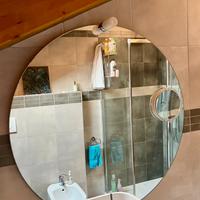 Specchio da bagno rotondo con faretto