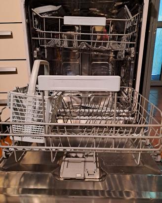 lavastoviglie SMEG