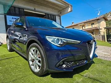 Alfa Stelvio 2.2D 210CV AT8 Q4 104000KM-2018