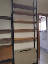 Scaffale a giorno