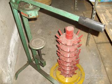 Imbottigliatore per bottiglie di vino