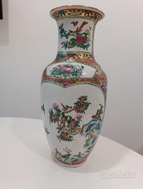 Antico vaso cinese 