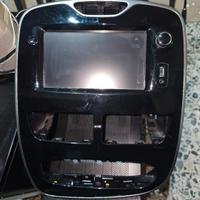 Medianav Clio 4 anno 2015