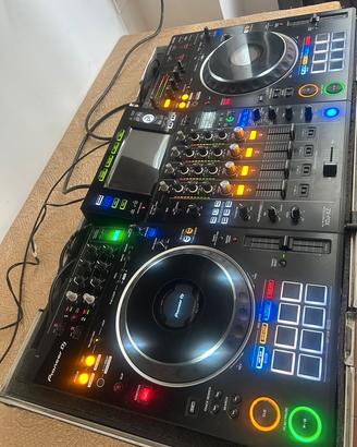 XDJ-XZ con case