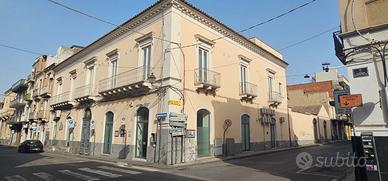 Paternò centro - Prestigiosa dimora storica dell'8