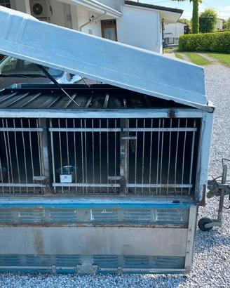 Rimorchio per trasporto animali  ed attrezzature