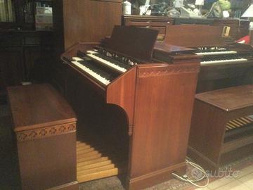 Organo Hammond C3 quadrifoglio con Leslie 122
