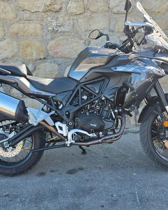 Benelli trk 502x