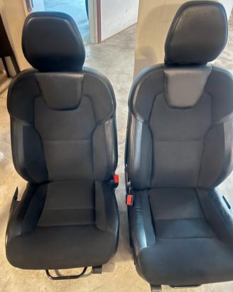 interni volvo xc60 2019