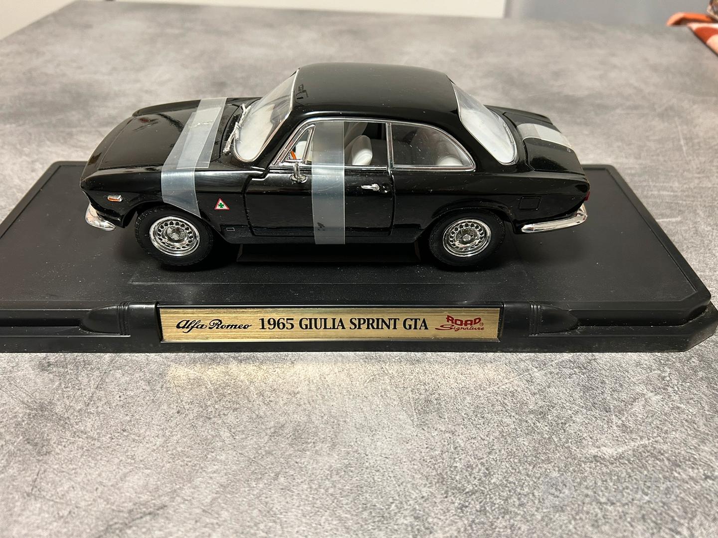 ROAD LEGENDS 1/18 ALFA ROMEO GIULIA SPRINT GTA 1965 EN BOITE B3