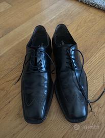 Mocassini uomo neri con lacci. Nr 41 e mezzo